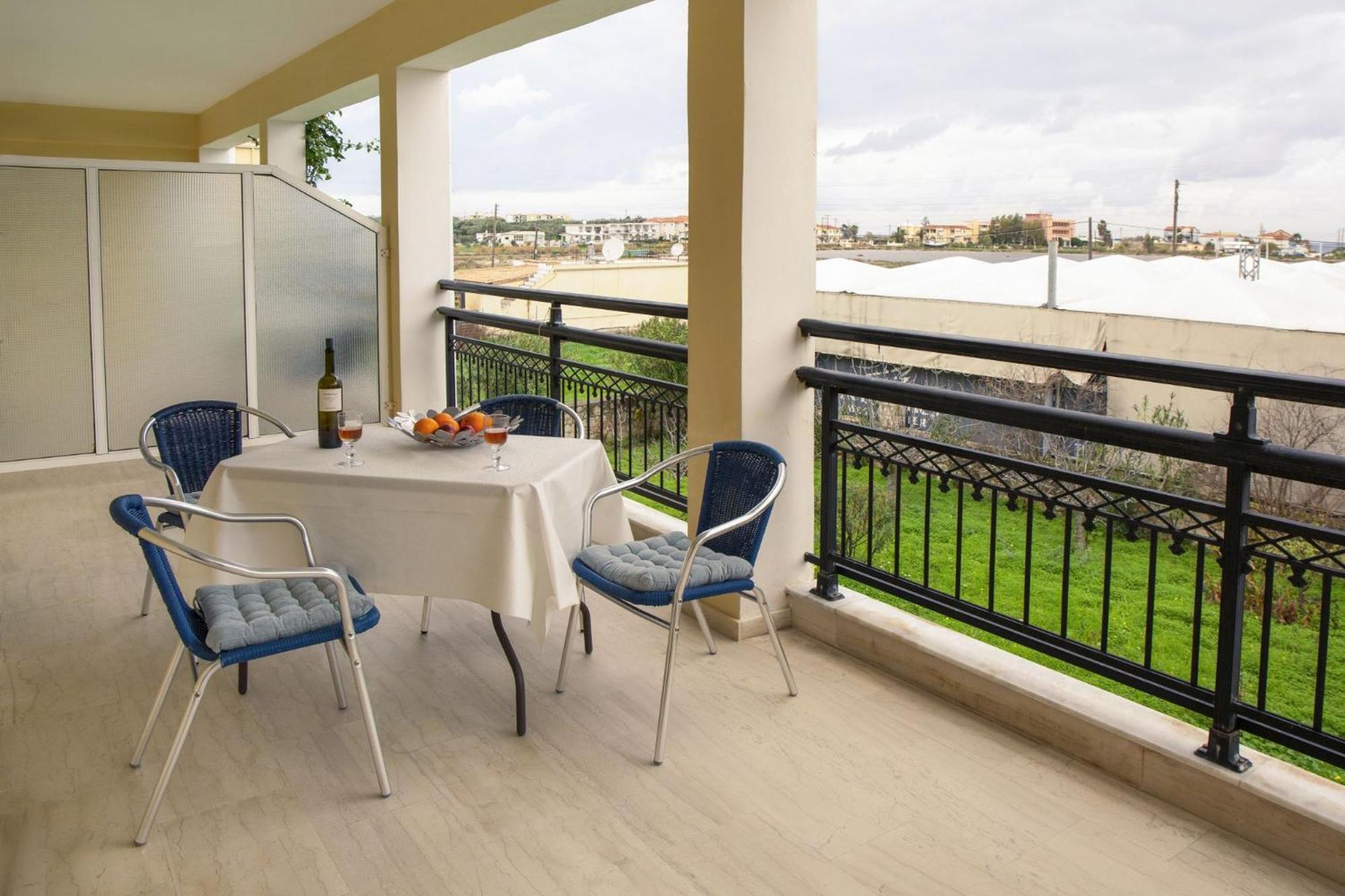 Searocco Studios & Apartments - Close To Alykes Center, By Zantewize Luaran gambar