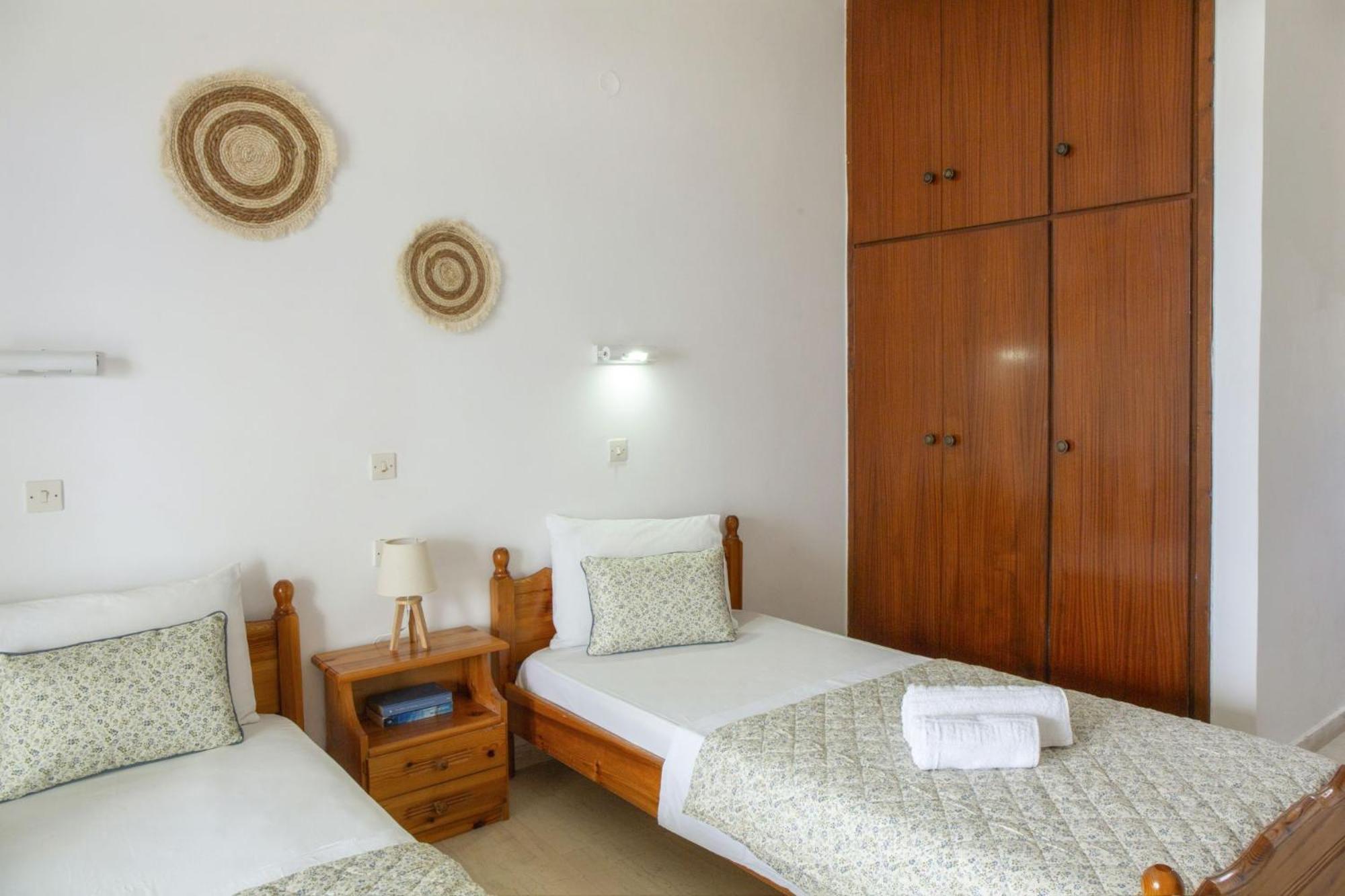 Searocco Studios & Apartments - Close To Alykes Center, By Zantewize Bilik gambar